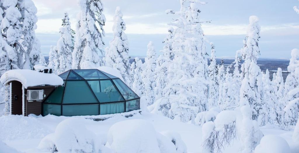 Golden Crown Levin Iglut glass igloo hotel